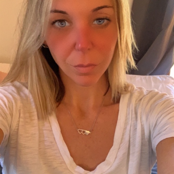 Meet your Posher, Danielle - Picture 6 of 12